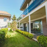 Villa Royal Blue - Luxury