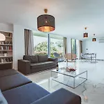 Royal Blue - Luxury Isztambul