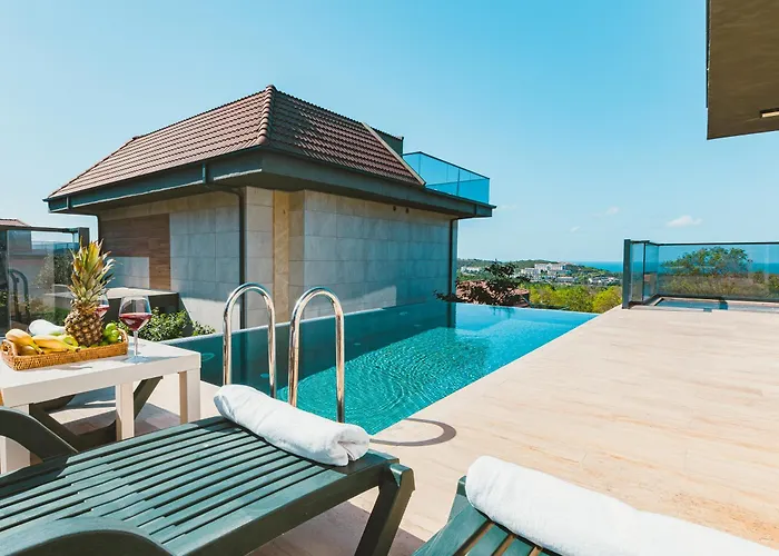 Villa Royal Blue - Luxury