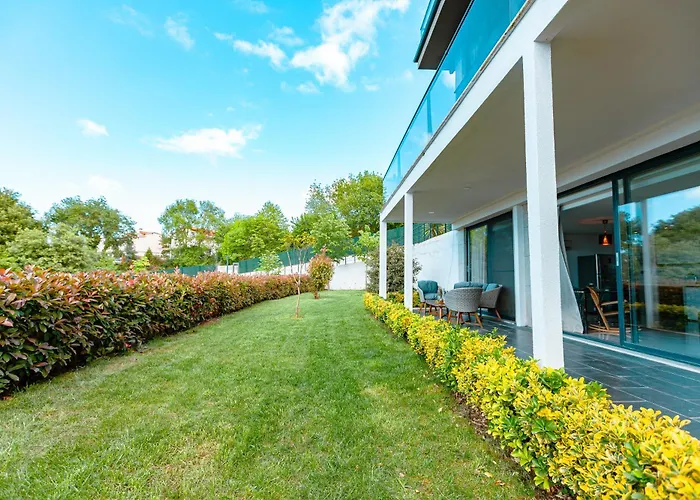 Villa Royal Blue - Luxury