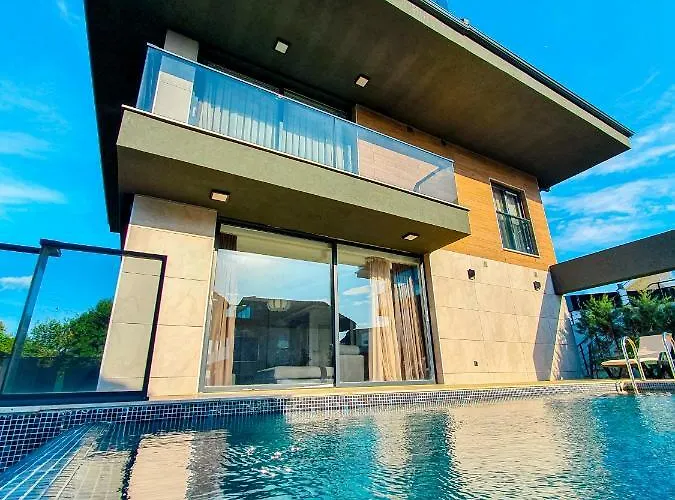 Villa Royal Blue - Luxury Istanboel