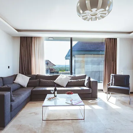 Villa Royal Blue - Luxury *