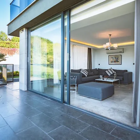 Villa Royal Blue - Luxury *